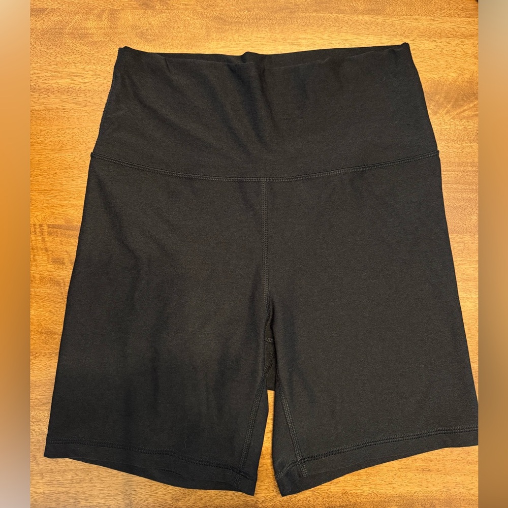 Old Navy Extra High-Waisted CloudComfy Biker Shorts -- 6-inch inseam